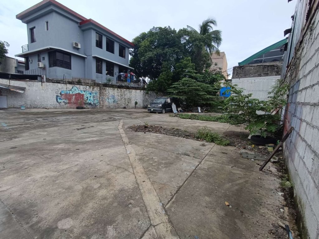 Lot for Lease in  Malate, Manila